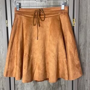 New! Diashiny faux suede mini belted skater skirt women's M